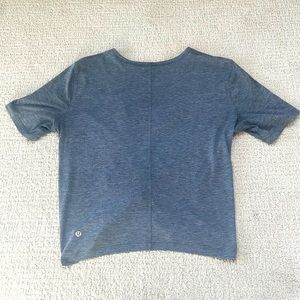 Lululemon T-shirt